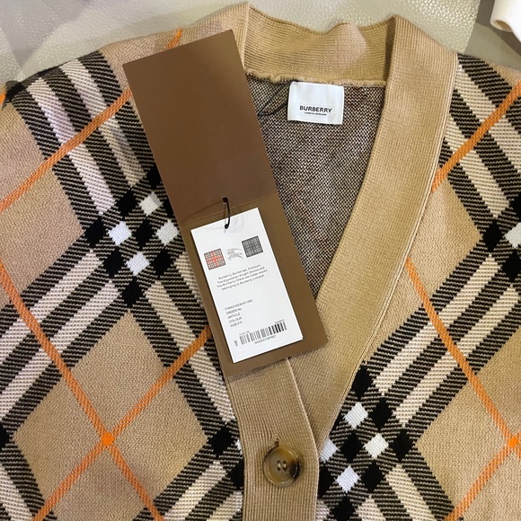 NWT Burberry Check Wool Blend Cardigan M Woman’s Retail $1350 - Picture 6 of 10